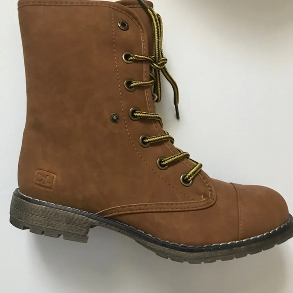 🍁 Cute boots 🍁 - Picture 2 of 4